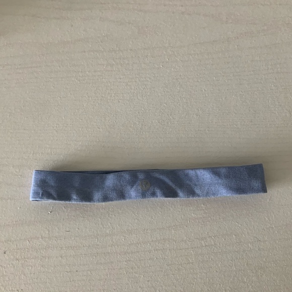 Lululemon headband - Picture 1 of 2